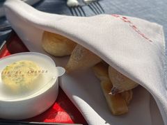 -弦月窗LUNETTE BY AMANDA(复兴路店)