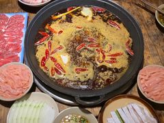 -王婆乔鲜鱼自助火锅(蜀汉路店)