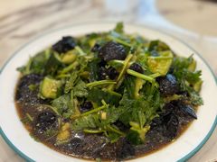 猪嘴蘑拌黄瓜-朴小妹人参鸡汤火锅(长白山万达店)