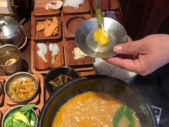 -银米·云南传统过桥米线(双廊黑金冠店)