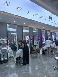 -藤野造型烫染·漂发