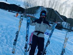 -丝绸之路山地度假区滑雪场