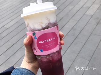 最喜欢把吸管从上往下喝到芝士果汁果肉