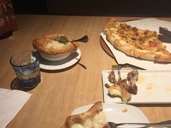 -必胜客(WOW中心城店)