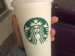 -星巴克(香港国际机场44号闸店)