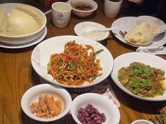 -爱碗亭·鲜炒湖南菜(壹城中心店)