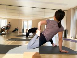 -酉嘉瑜伽YO+YOGA
