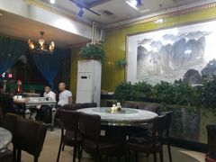 -清真·胖妈妈手抓餐厅(定西路长城宾馆店)