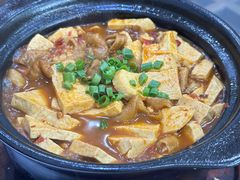 臭豆腐肥肠煲-广迎居老正兴菜馆
