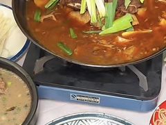 -霄汉牛三鲜湖北砂锅菜(万松园2店)