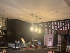 -瑰丽酒店·海吧·天际下午茶·现场DJ·天台酒吧