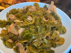 -鱼窝棚柴火铁锅炖(富山屯店)