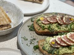 无花果手撕鸡肉tapas-Toris(LuOne凯德晶萃广场店)