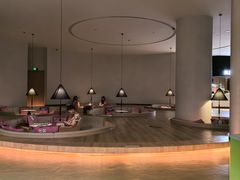 -涨巢·潮玩水疗局