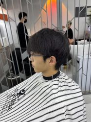 -尤司男士国潮理发馆