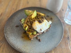 牛油果吐司-BOR Eatery(安福路店)