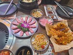 -香猪坊韩国烤肉专属门店(魏公村店)