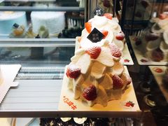 -焙丽拾光(麦凯乐直营店)