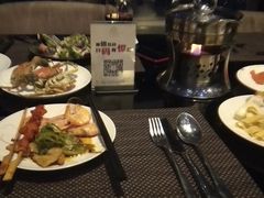 -唐拉雅秀酒店-西锦汇空中BBQ·思创餐厅