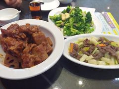 刘胖子家常菜(中南二路店)-刘胖子家常菜·蹄花焖藕(中南店)
