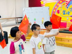 -蓝话筒·少儿成人演讲口才·主持朗诵·戏剧表演(大华第一坊店)
