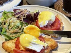 -Common Table · Brunch & Coffee