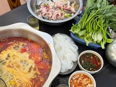 -周良天山牛杂城(天山路总店)