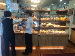 面包甜点陈列柜-新侨三宝乐面包店(崇文门店)