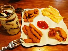 -暖食光·台式家庭餐厅·生日主题店(万达店)