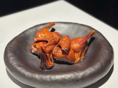 脆炸乳鸽-荣小馆(安达仕店)