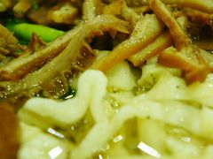 -花溪王记牛肉粉(四季花溪商场店)