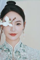 -雪中彩影婚纱摄影·微光艺术中心
