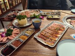 -明洞阿姨·韩式酱蟹烤肉·创意料理(三元桥店)