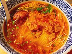 辣肉面-沪西老弄堂面馆(定西路店)