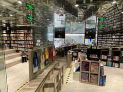 -钟书阁(群光广场店)