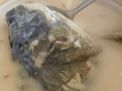 四明湖鱼头-品雅轩农家乐