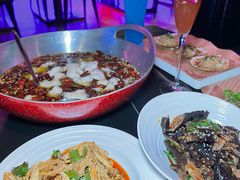-粉墨特色菜·烧烤音乐酒馆