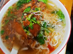 -明姨仔潮汕美食·碳炉猪脚·汕尾牛腩饭·起片鸡煲(起义路店)