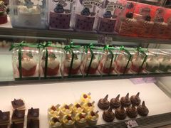 -好利来(万卉路店)