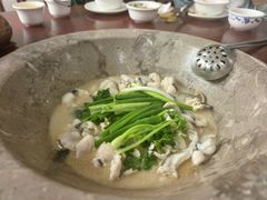 -姚记抚仙湖野生菌石锅鱼庄