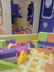 -孩子王童乐园(马群店)