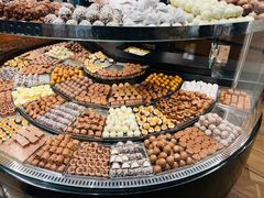 -Laderach 莱德拉(上海环贸iapm店)