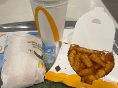 -麦当劳(轻轨曹杨路店)
