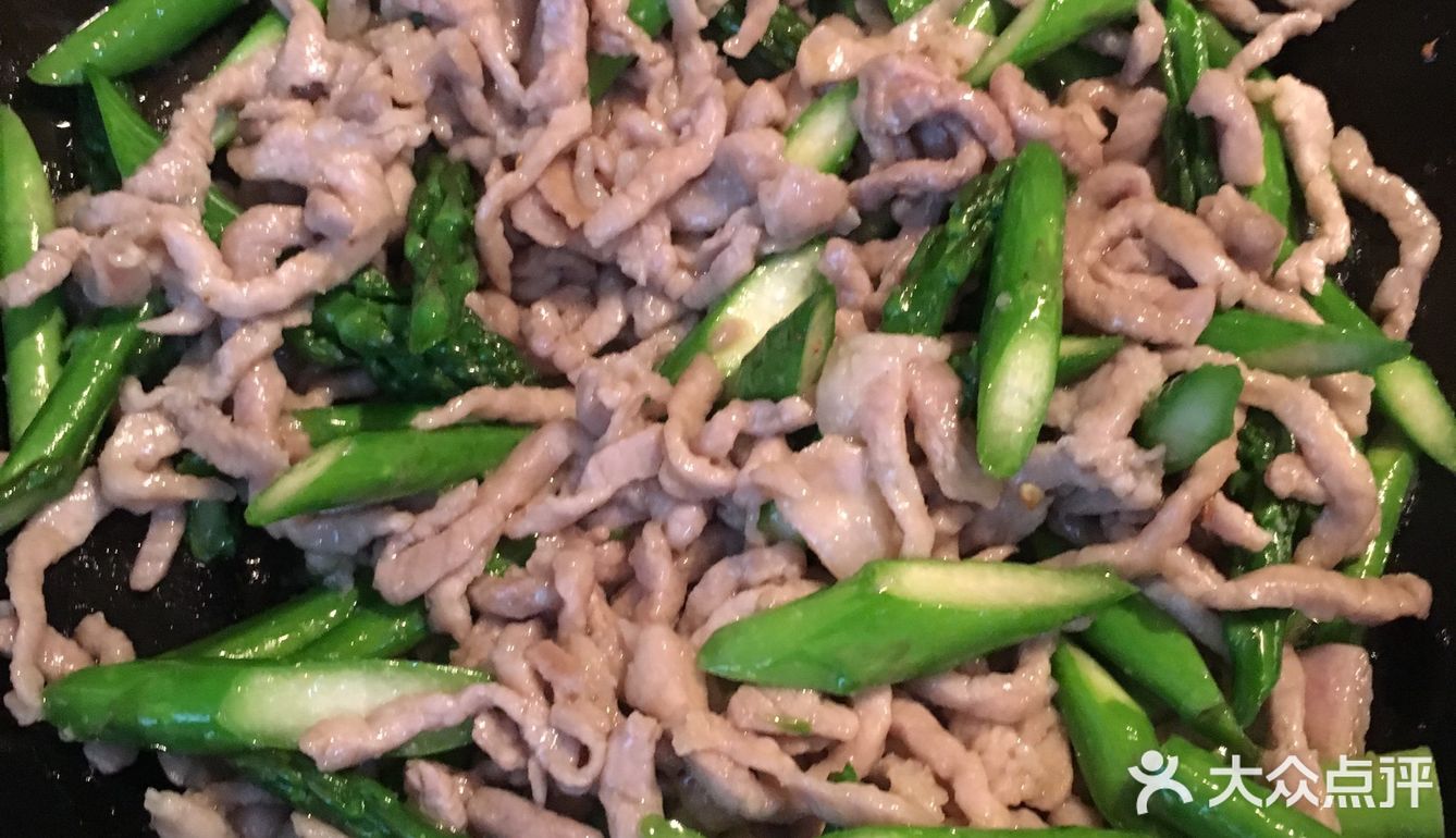 假式家常菜之美味的芦笋炒肉