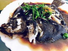 -覃记海鲜美食餐厅