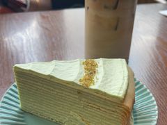 -Two Birds One Stone·一石二鸟(诚品生活店)