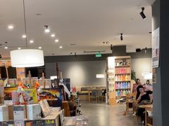 -魔方城市书房(中街益田店)