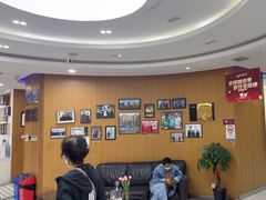 -雅悦齿科(顾村公园店)
