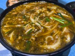 -香巴拉云南餐厅(华莱坞店)