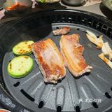 我奶奶排的蚂蚁洞终于轮到我们桌了！